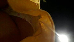 Upskirt en la Universidad Thumb