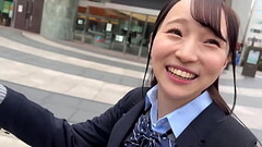りな(18)軽音部【現○都立高○3○生】【テスト期間中なのに性欲が抑えられない性豪J○】【生の気持ち良さには抗えず、制服を着ながら無計画生ハメ中出し】【腰振りノンストップ！体操着コスで本能の赴くまま搾 Thumb