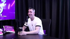 Sem sentimento o pau dele n&atilde_o funciona, e j&aacute_ broxou uma vez no hotel - Gustavo Asbach  Thumb