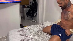 Meu titio pegou na minha rola Thumb