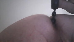 Analkette im Arsch Thumb