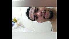 Sozinho em casa toquei uma bem gostoso at&eacute_ gozar Thumb