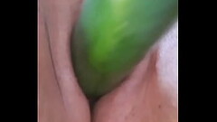 Amateur se masturba y acaba en squirt Thumb