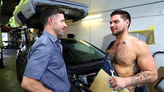 He fucks the mechanics guy Thumb