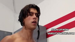 Wrestling gave him a BONER Thumb