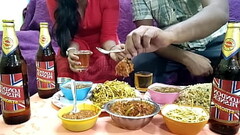 मालकिन ने साहब के लिए स्पेशल खाना बनाया और खाना खाते खाते चूत की चूदाई करली। हिंदी सेक्सी आवाज के सा Thumb