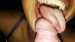 Preciosa mexicana da mamada a su hermanastro ella es toda una pervertida que le encanta el semen Thumb