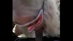Babi Fernandez mascarada, chupando o Novinho Thumb