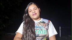 Jovem Estudante Universit&aacute_ria Empreendedora Brasileira Falando de Publicidade &eacute_ Econom Thumb