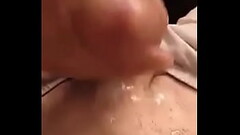 Necesito a alguien que me ayude a limpiarme esta leche. A&ntilde_&aacute_deme como amigo y hablamos Thumb