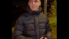 minet en detresse donne ses fesses avec nasty boy Thumb