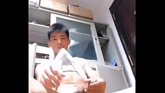 Solo Asian masturbating Thumb