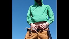 Pissing in nature Thumb