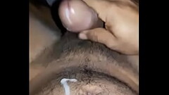 Mi ex novio se mastruba y me env&iacute_a su enorme pilla tirando leche Thumb