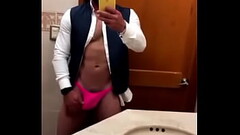 Macho en calzon rosa Thumb