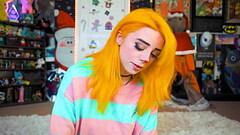 Who Is She Cosplaying? Thumb