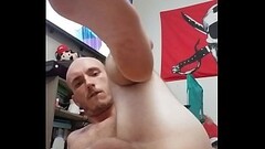 Throbbingmaxx breaks his ass with new toy Thumb