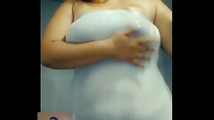 Show MOJADO CON VESTIDO TRANSPARENTE, kinky milly Thumb
